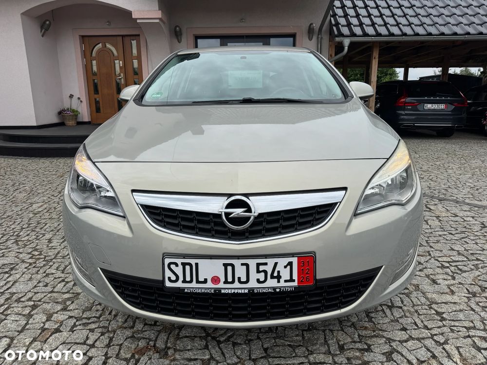 Opel Astra 1.4 Turbo - 2