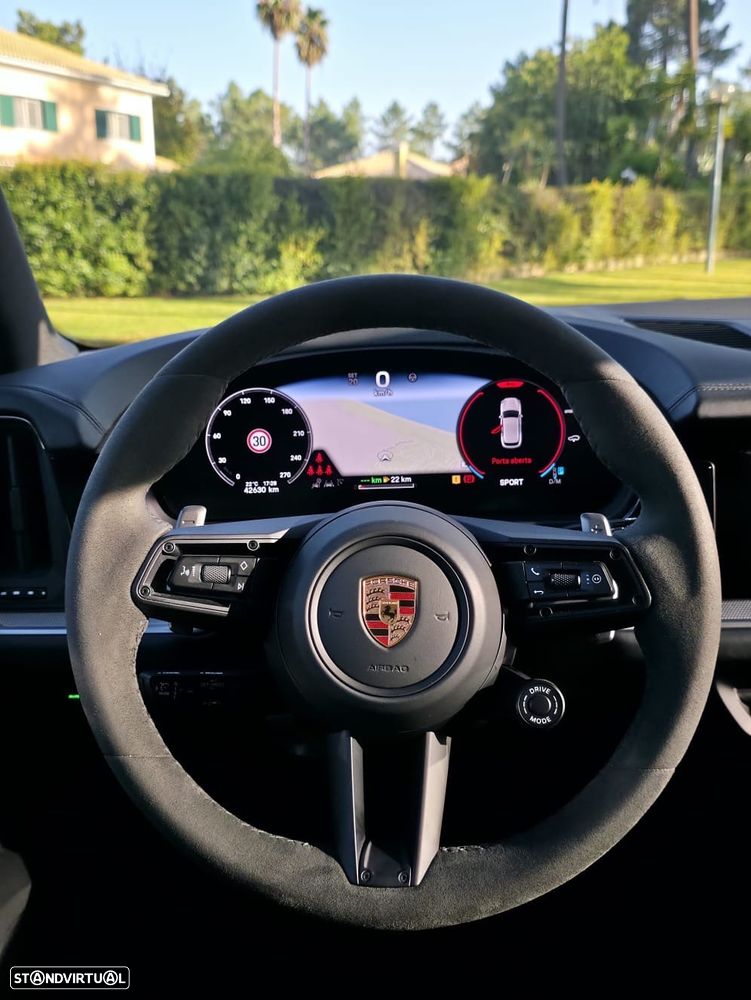 Porsche Cayenne E-Hybrid - 8