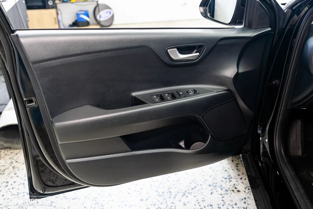 Kia Stonic 1.2 Dynamic - 11