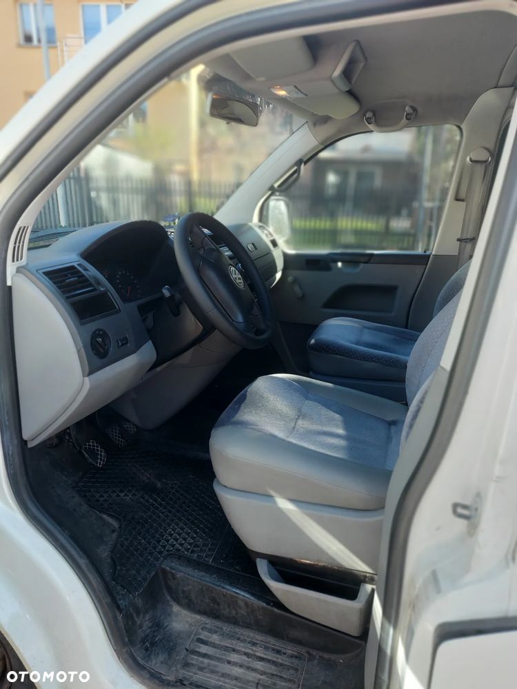 Volkswagen Transporter T5 - 5