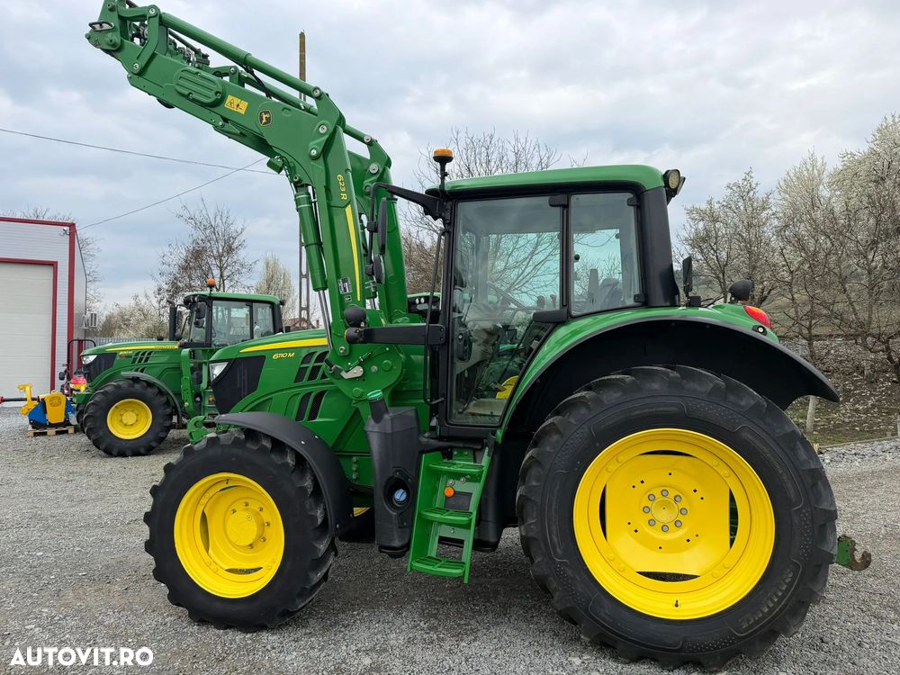 John Deere 6110 M - 9