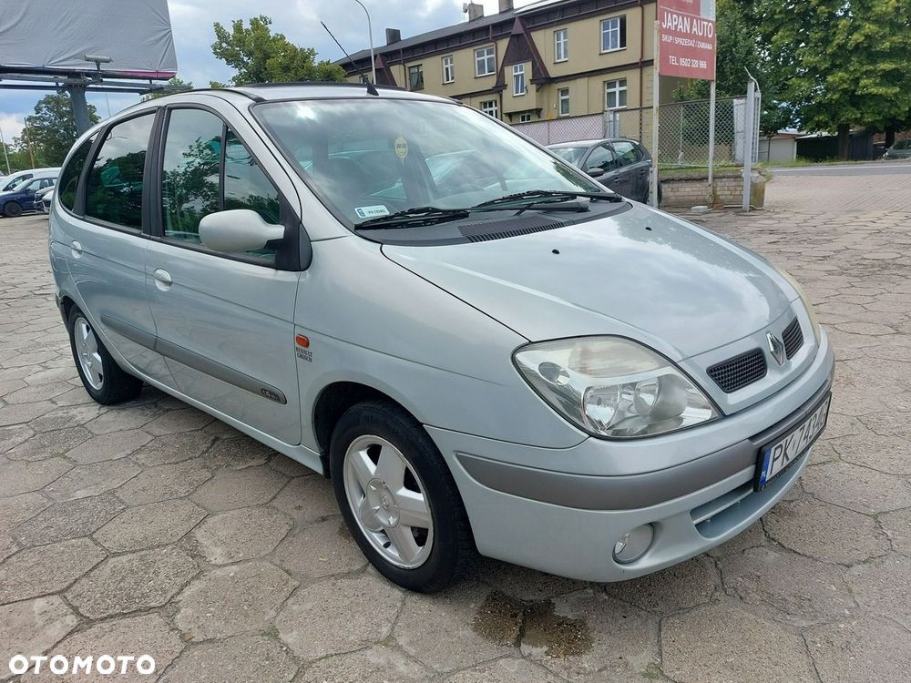 Renault Scenic - 1