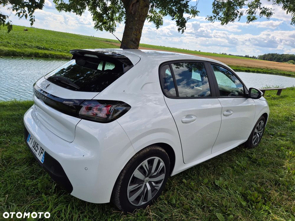 Peugeot 208 PureTech 75 Allure - 28