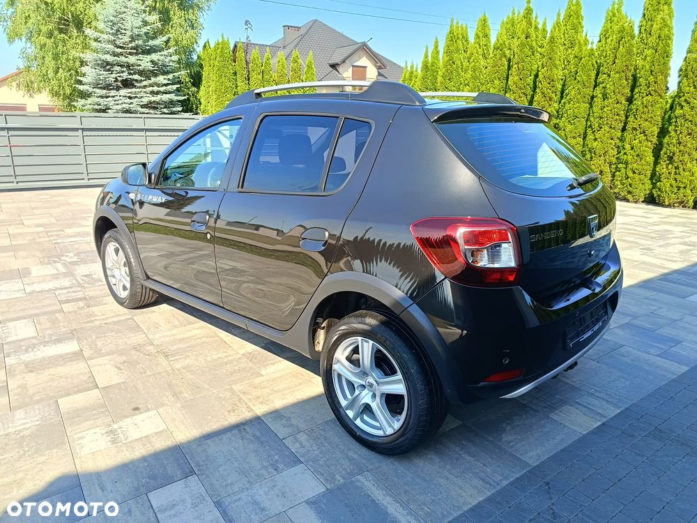 Dacia Sandero TCe 90 Celebration - 14