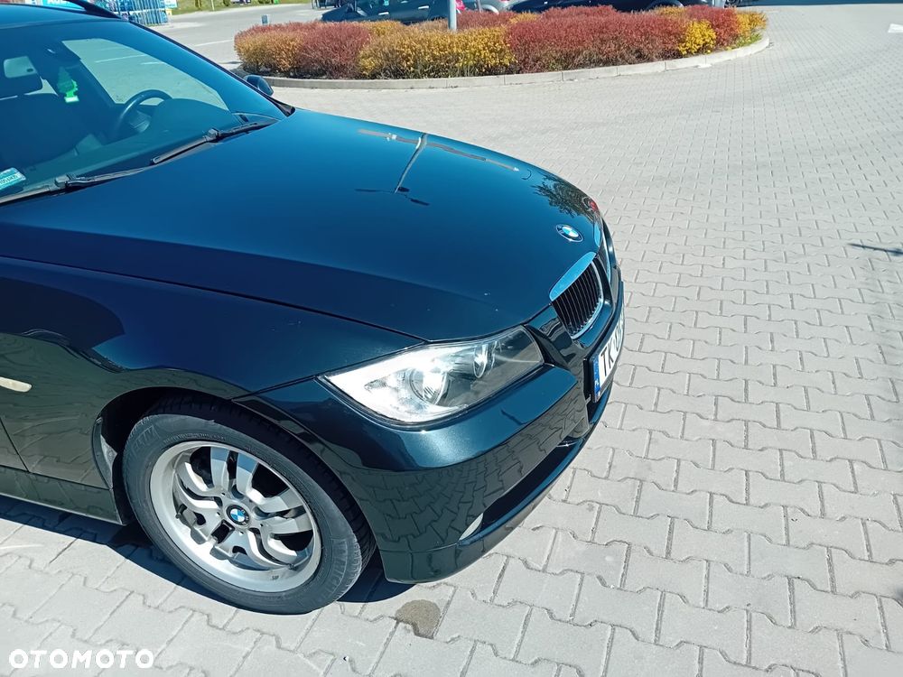 BMW Seria 3 318d - 5