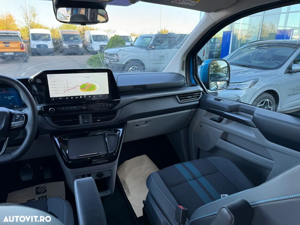 Ford Tourneo Custom Bus 320L 2.0 EcoBlue 170 CP 8AT L2H1 AWD Sport - 13