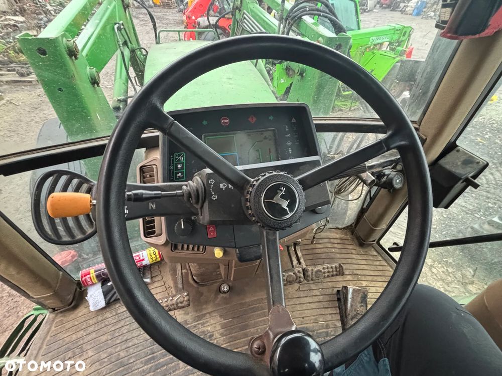 John Deere 7810 - 12