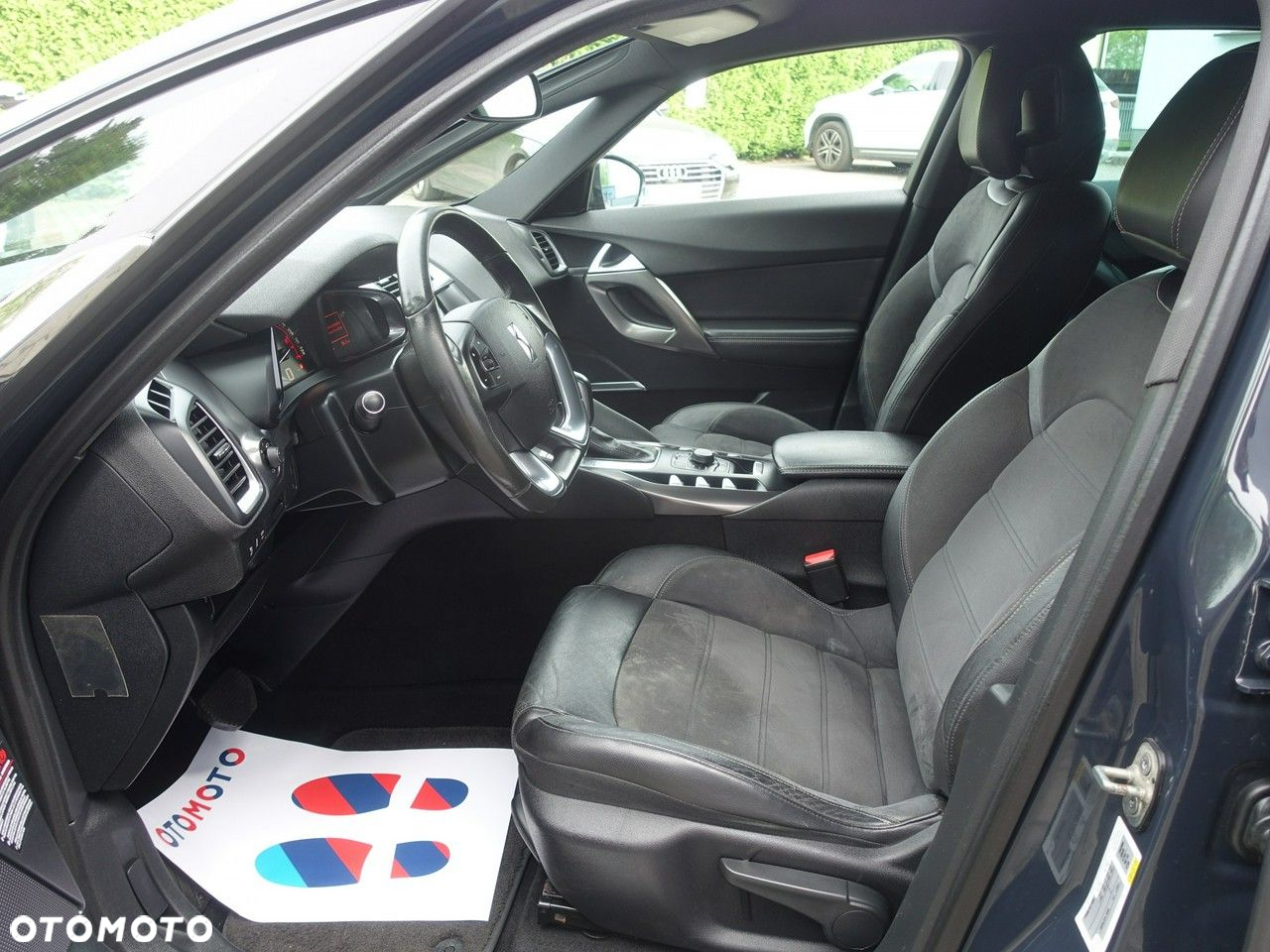 DS Automobiles DS 5 - 10