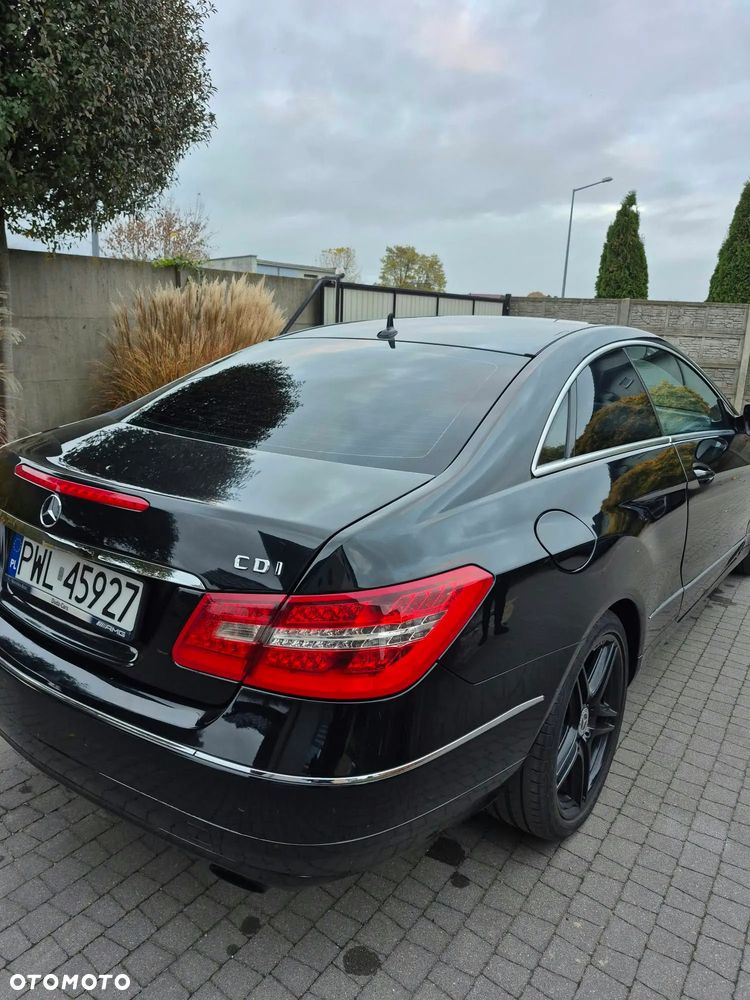 Mercedes-Benz Klasa E 350 CDI BlueEff - 12
