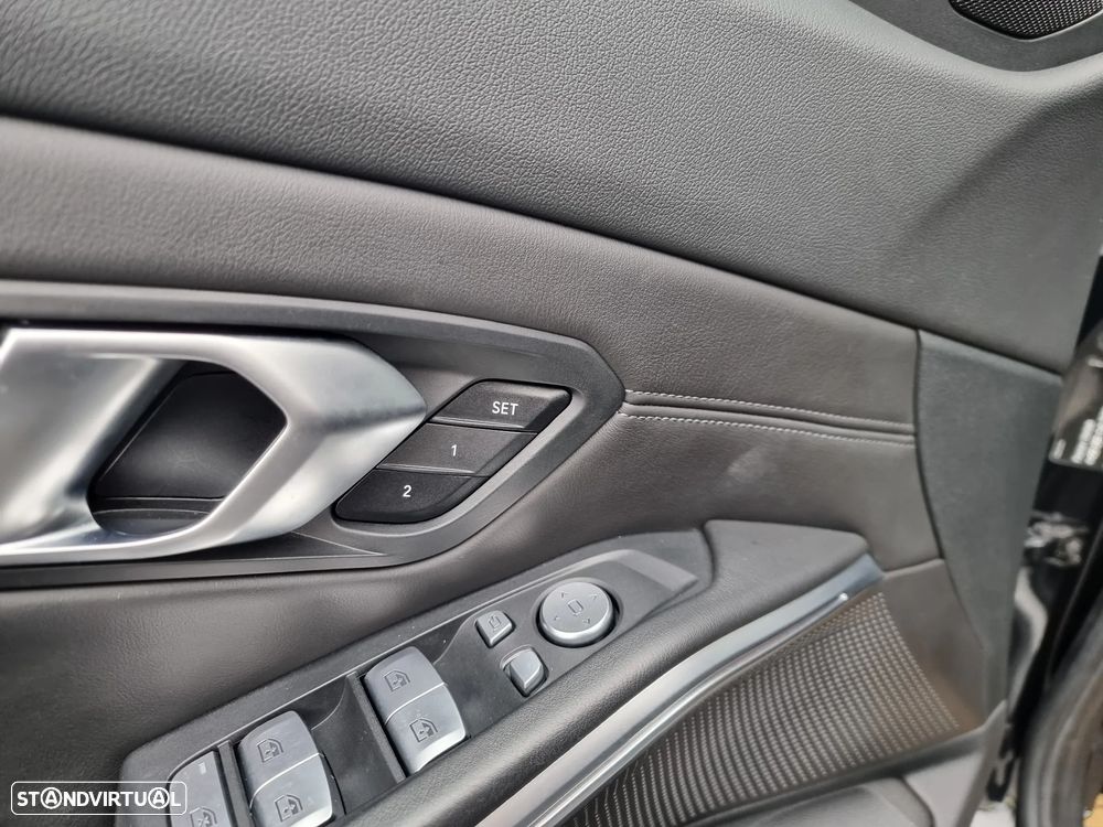 BMW M3 Competition - 12