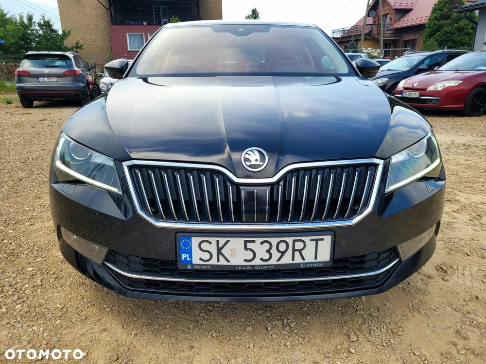 Skoda Superb 2.0 TDI 4x4 L&K DSG - 17