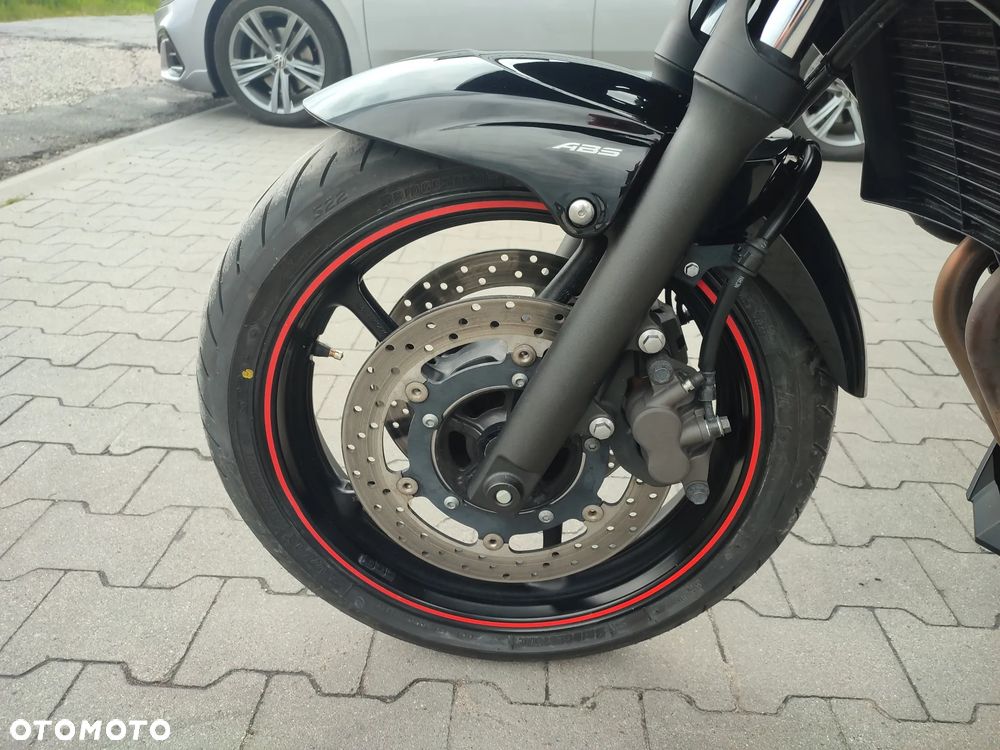 Yamaha XJ - 8