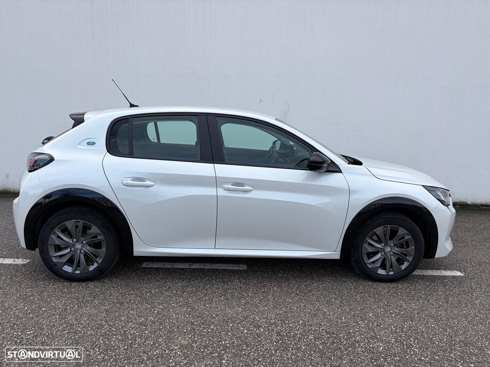 Peugeot e-208 50 kWh Active Pack - 4