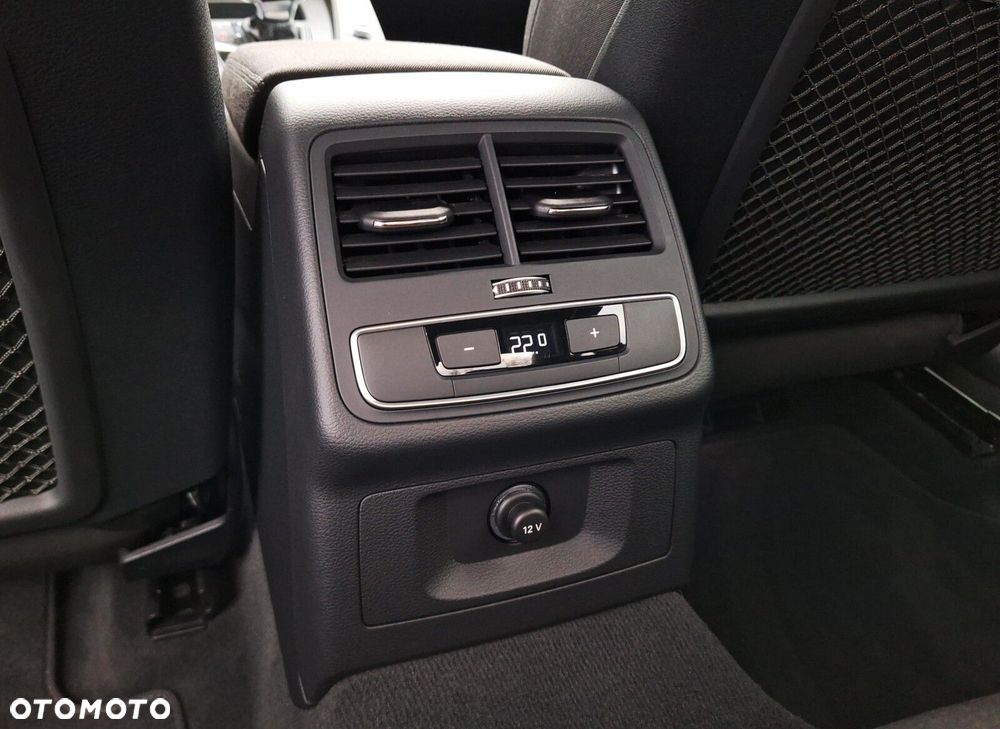 Audi A4 Limousine - 21