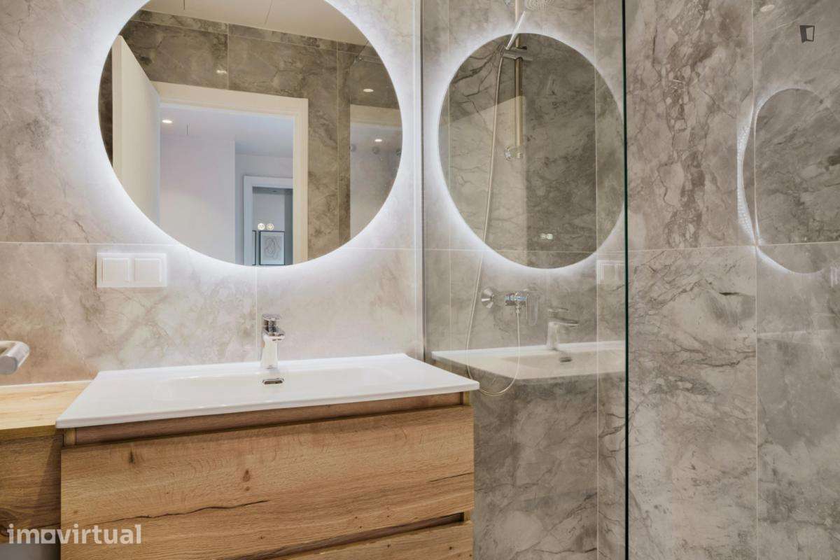 Apartamento com 2 quartos - localizado em Campo Grande Lisbon - Grande imagem: 2/21