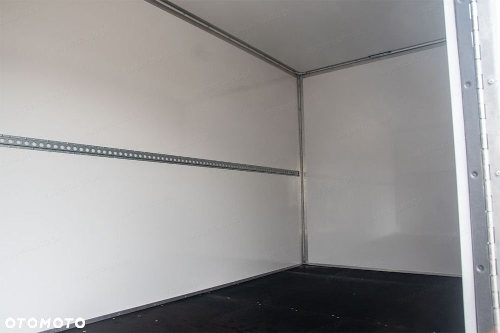 Iveco Daily 35S18 Kontener 8EP + Winda 3.0 180KM - 16
