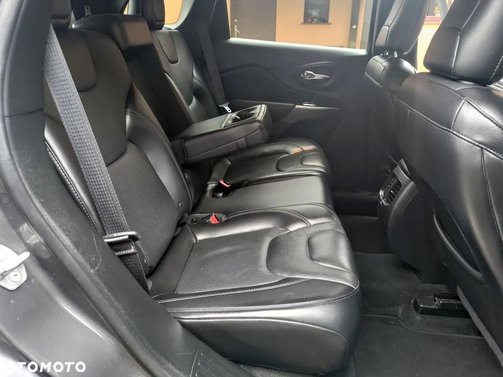 Jeep Cherokee 3.2 V6 Pentastar Active Drive I Automatik Limited - 26