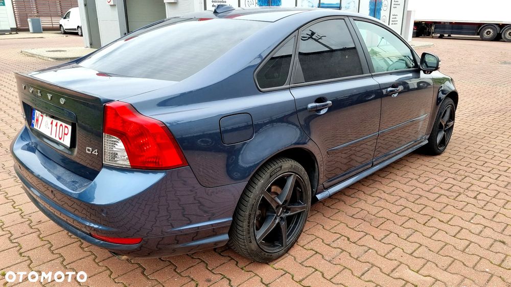 Volvo S40 D4 R-Design - 4