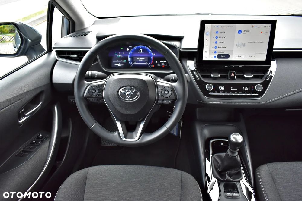 Toyota Corolla - 22