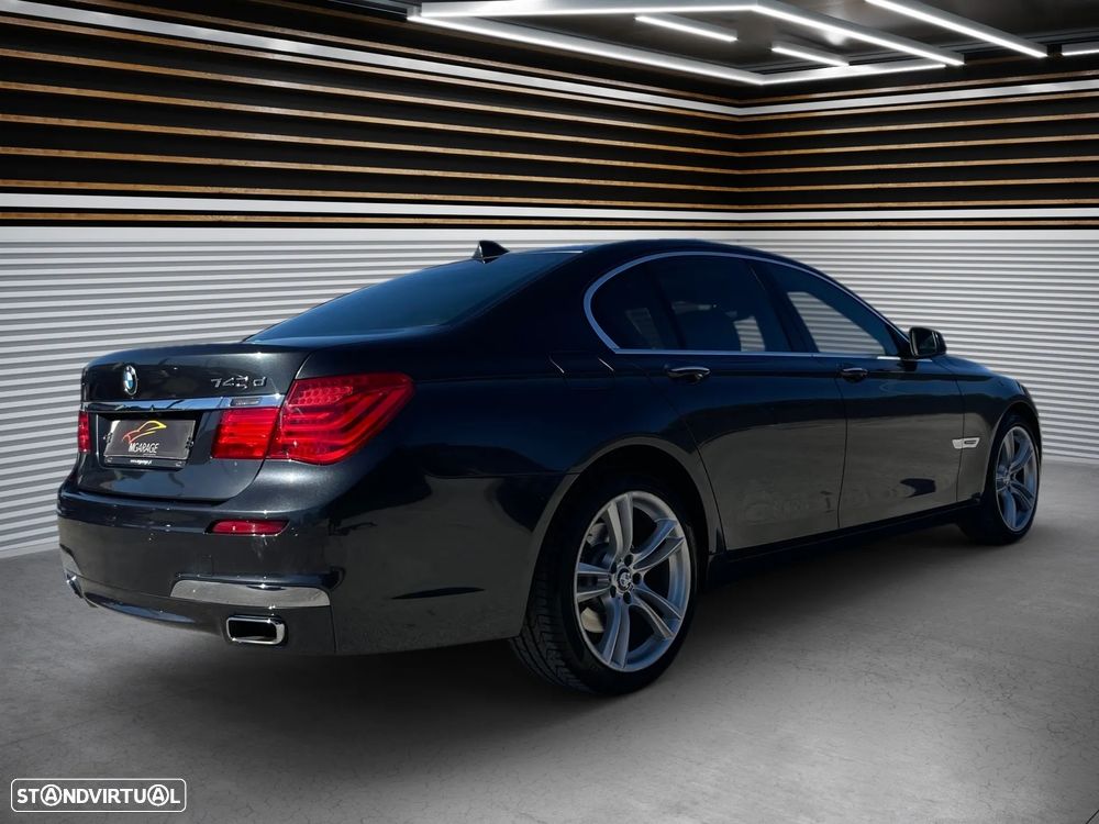 BMW 740 d Pack M - 39