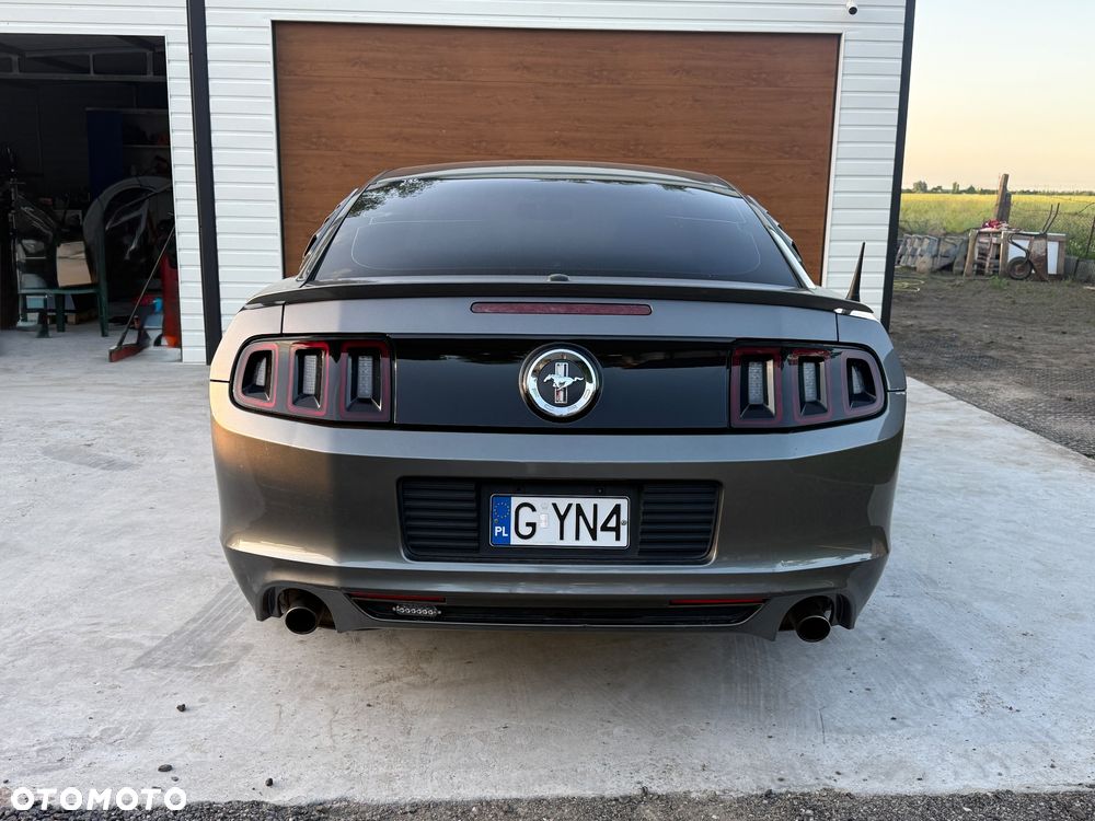 Ford Mustang 3.7 V6 Premium - 6
