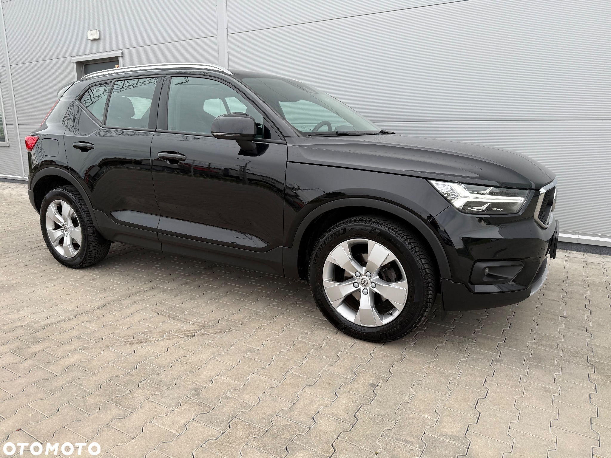 Volvo XC 40 T3 Geartronic Momentum Pro - 31