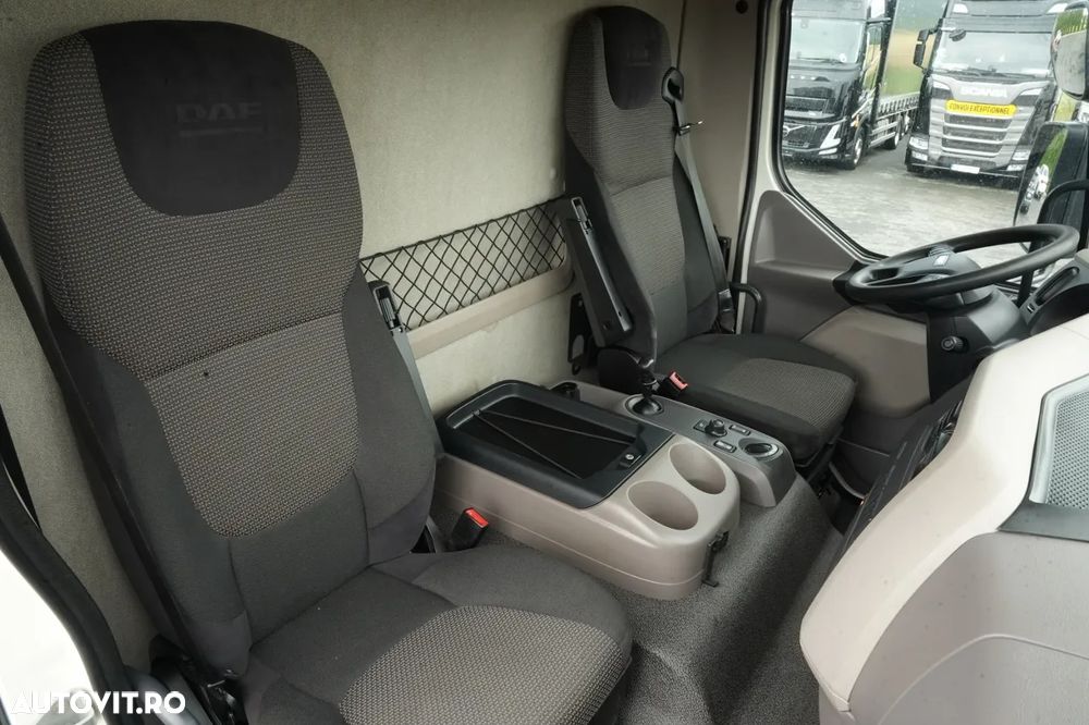 DAF LF 260 / 4X2 / LIVRARE - 7.30 + HDS HYVA HC 153 / RADIOCOMANDĂ / ROTATOR / AUTOMATĂ / EURO 6 - 36