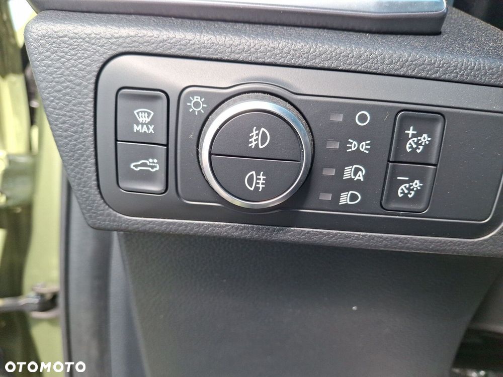 Volkswagen Amarok - 28