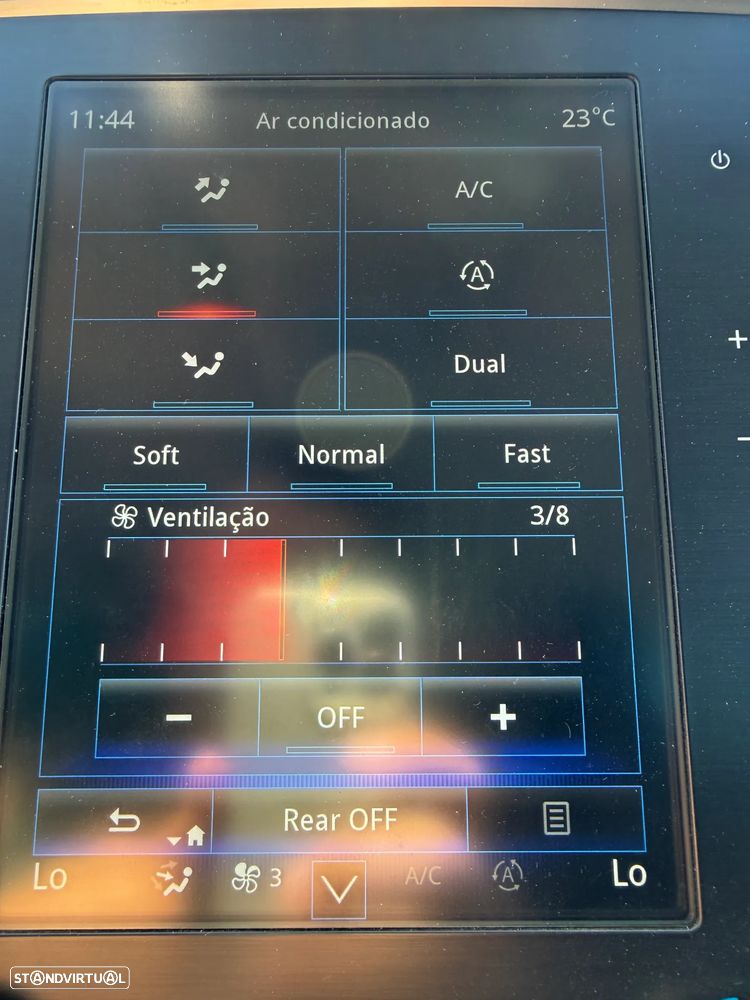 Renault Mégane ENERGY dCi 165 EDC GT - 19