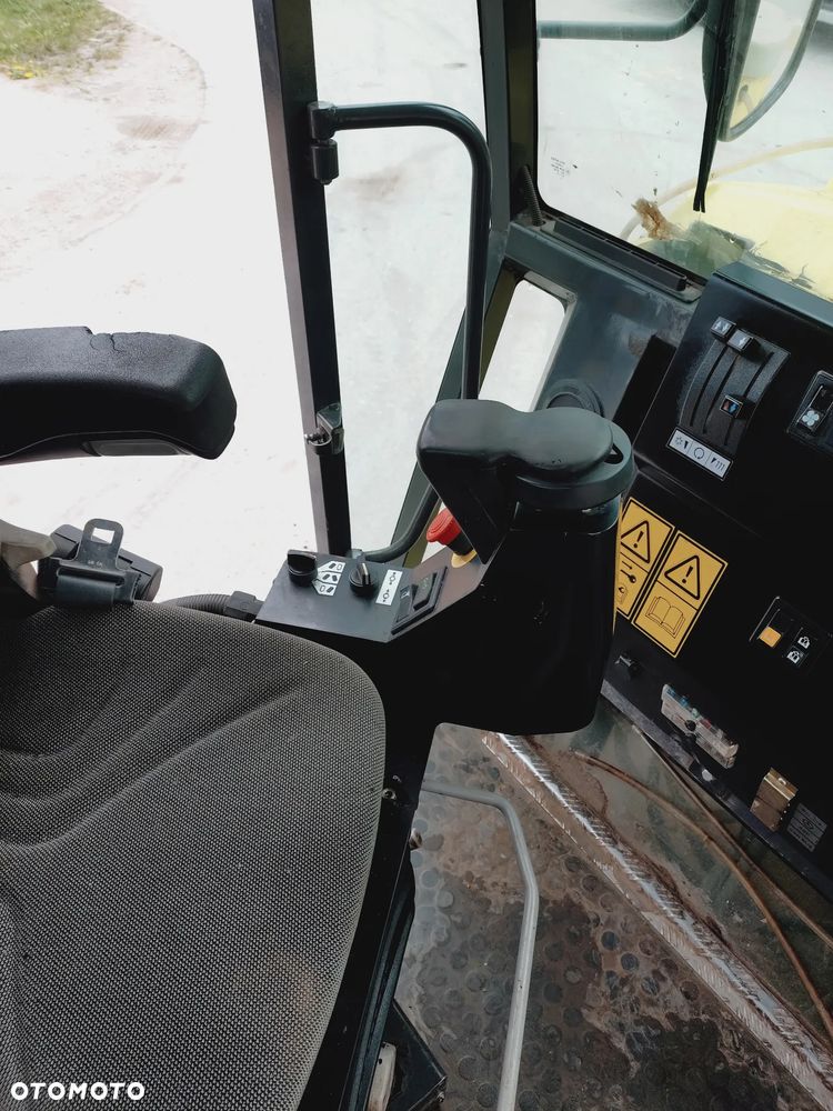 Ammann AV 115-2 - 9