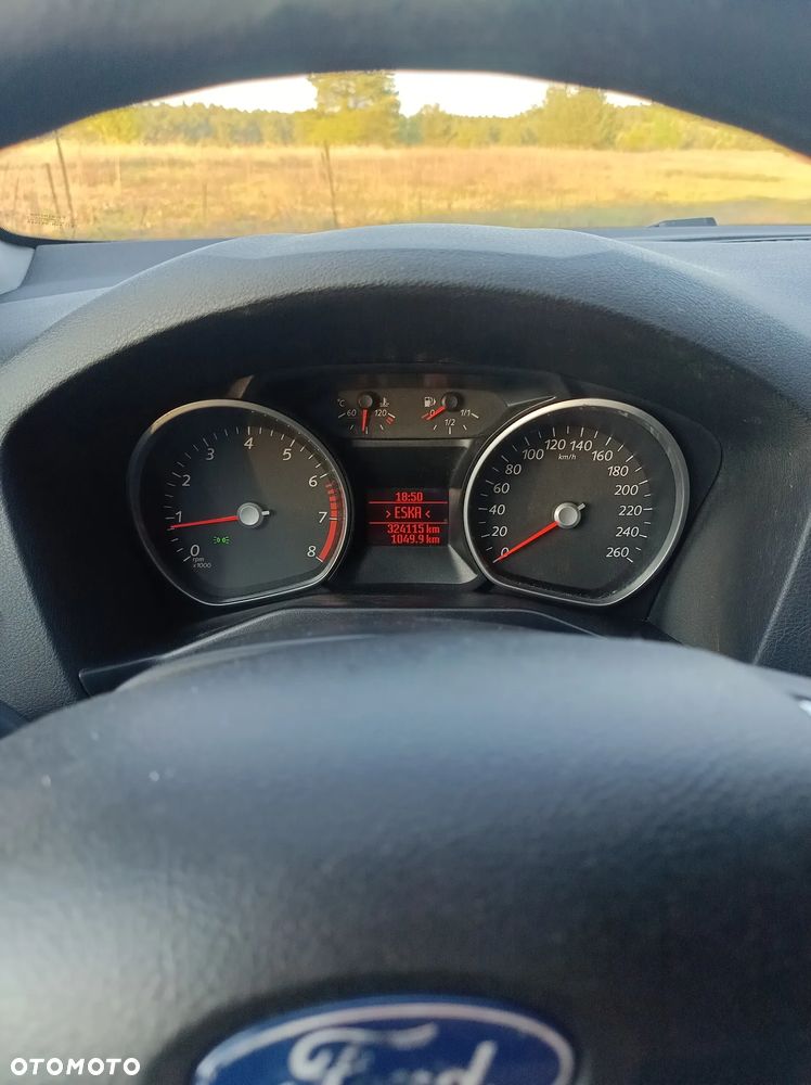 Ford Mondeo 2.0 Trend - 11