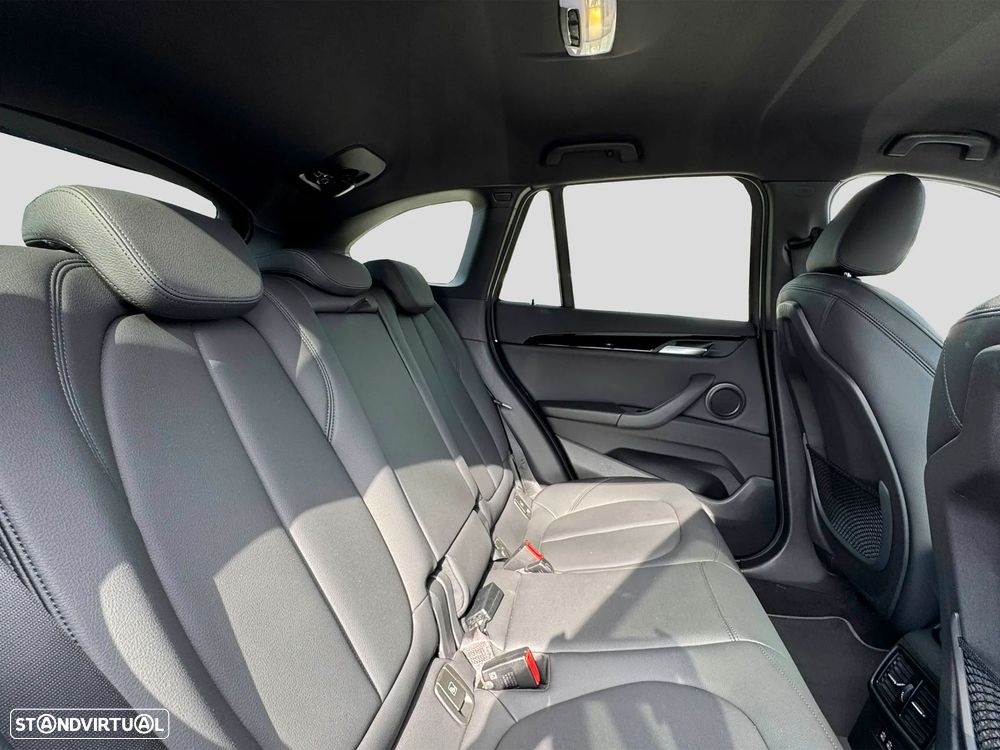BMW X1 25 e xDrive Line Sport - 14