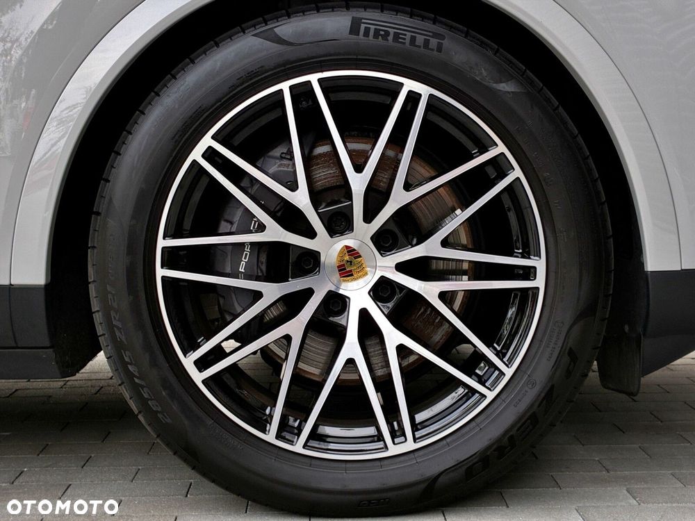 Porsche Cayenne - 19