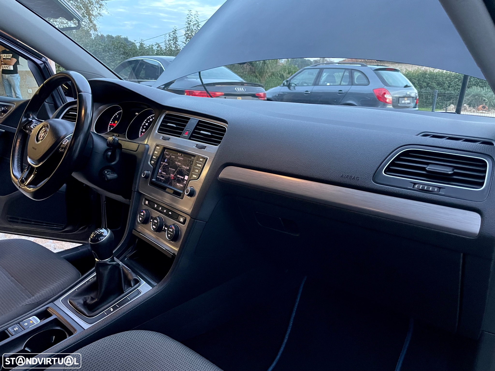 VW Golf Variant 1.6 TDi Highline - 31