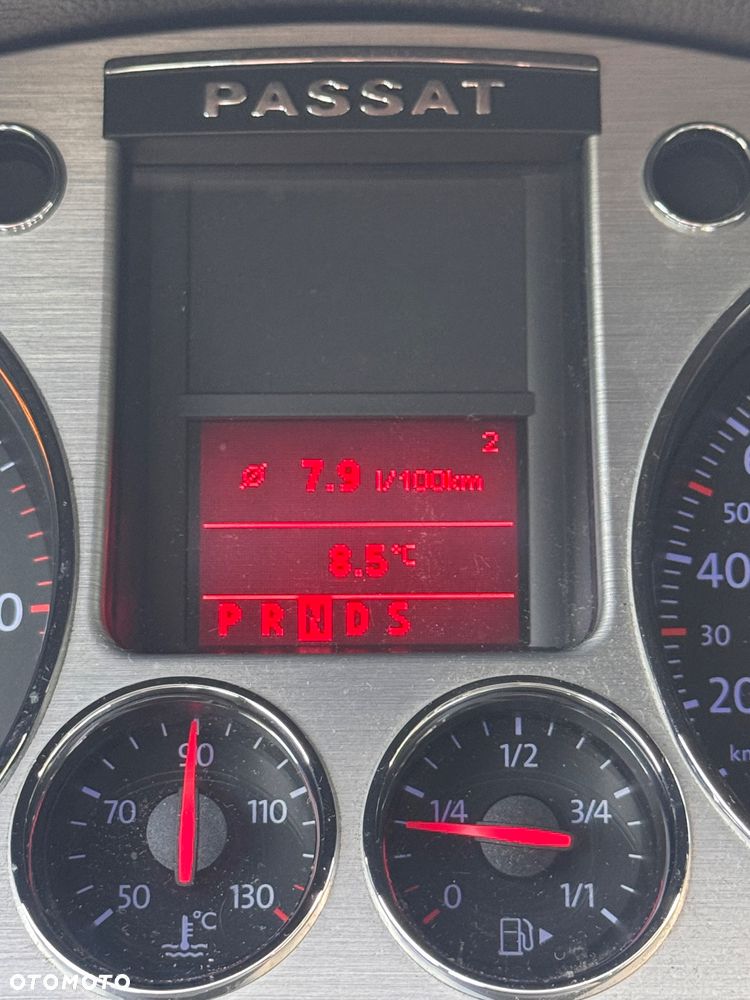 Volkswagen Passat 2.0 TDI DPF Highline DSG - 20