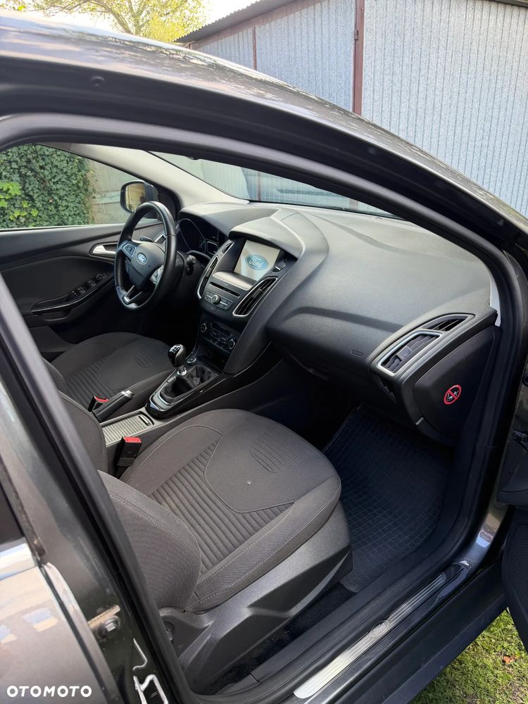 Ford Focus 1.5 EcoBoost Titanium ASS - 19