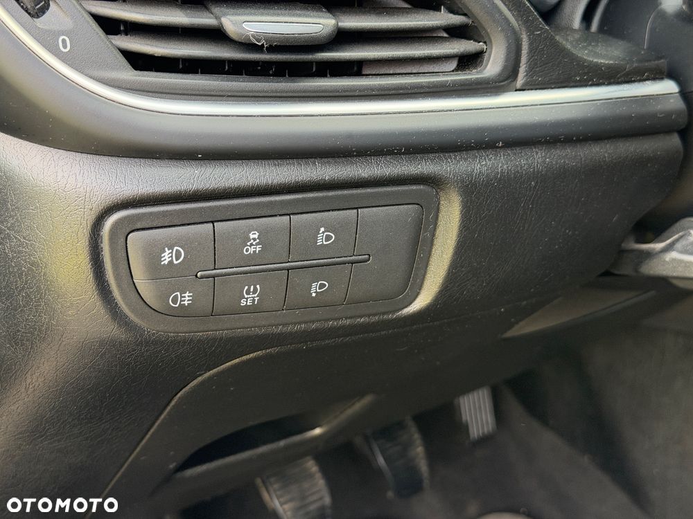 Fiat Tipo 1.4 T-Jet 16v Lounge EU6 - 33