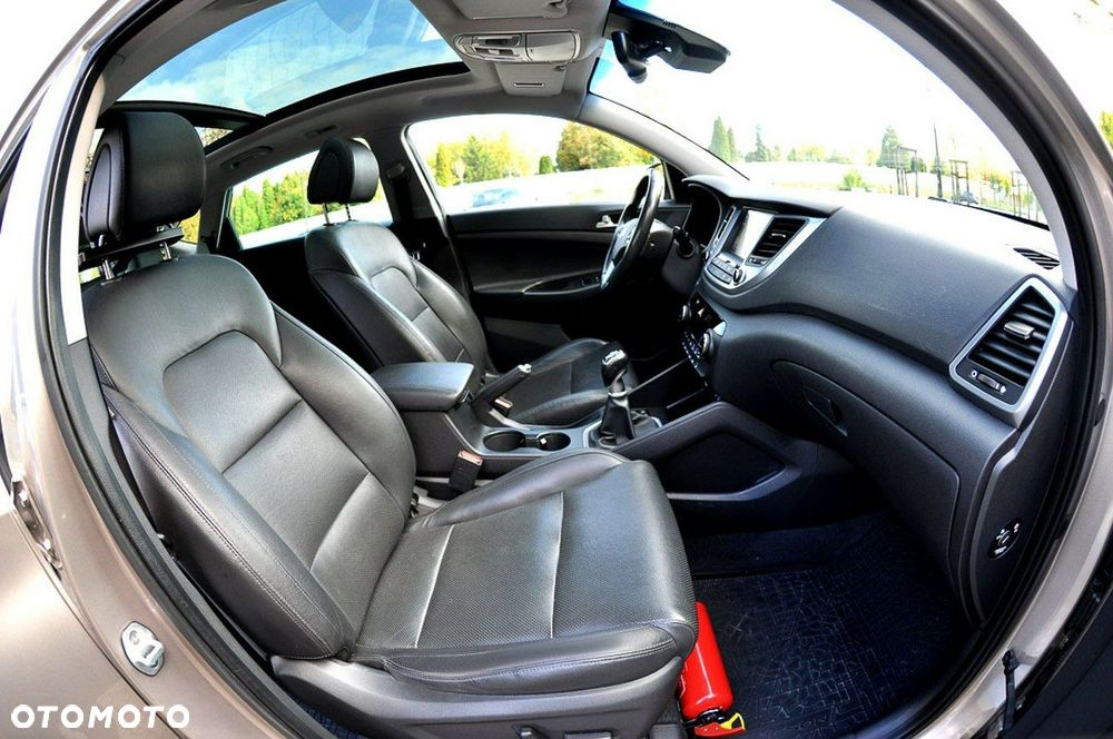 Hyundai Tucson 1.7 CRDI BlueDrive Comfort 2WD - 8