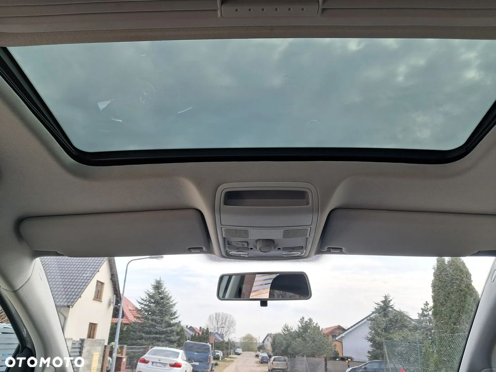 Volkswagen Golf Plus 1.6 Edition - 16