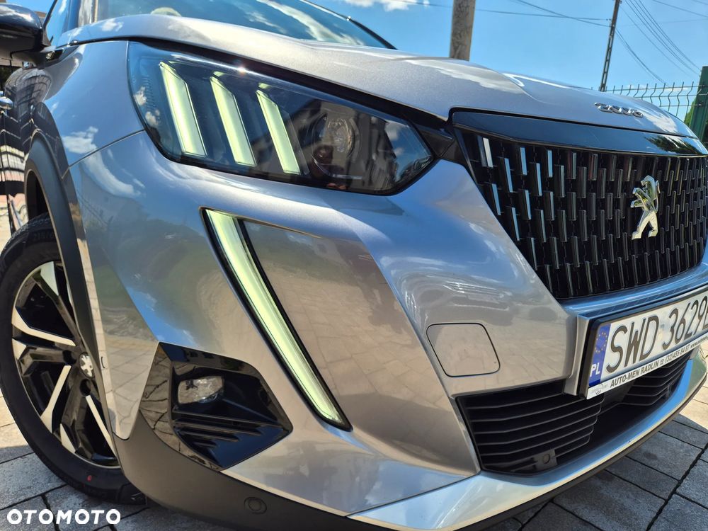 Peugeot 2008 PureTech 130 EAT8 GT - 7
