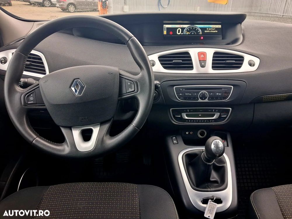 Renault Grand Scenic TCe 130 Dynamique - 3