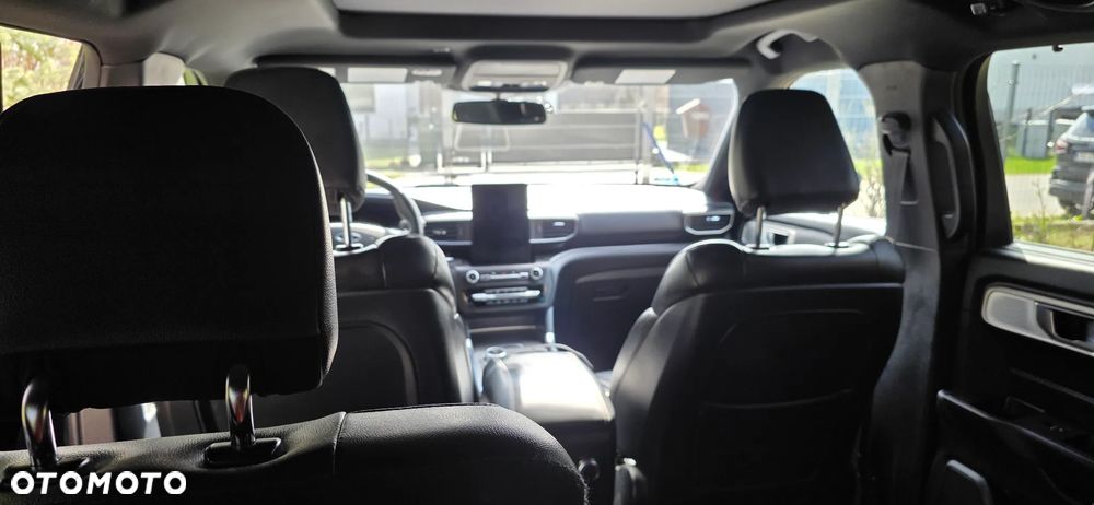 Ford Explorer EcoBoost Plug-in Hybrid ST-LINE - 12