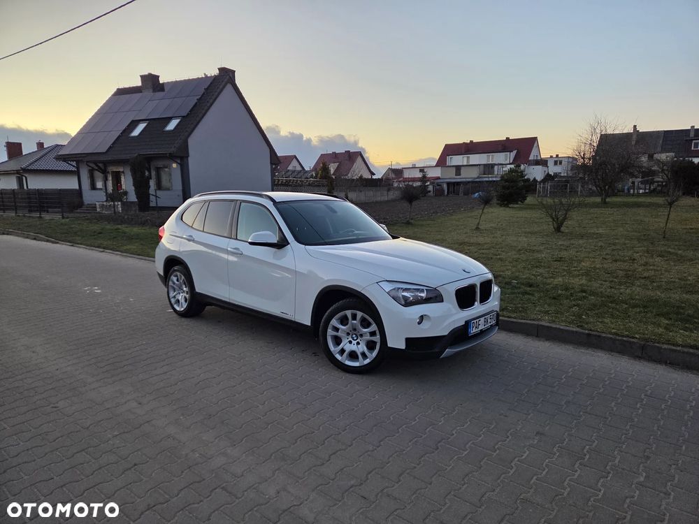BMW X1 xDrive18d xLine - 10