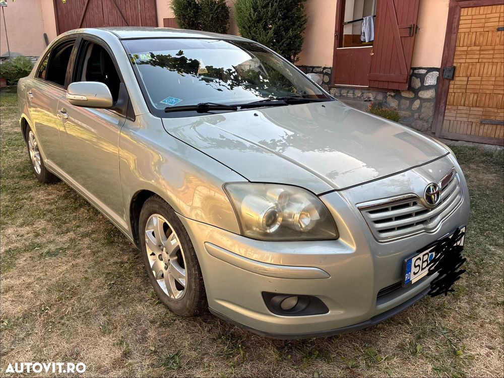 Toyota Avensis 1.8 Sdn. Sol - 4