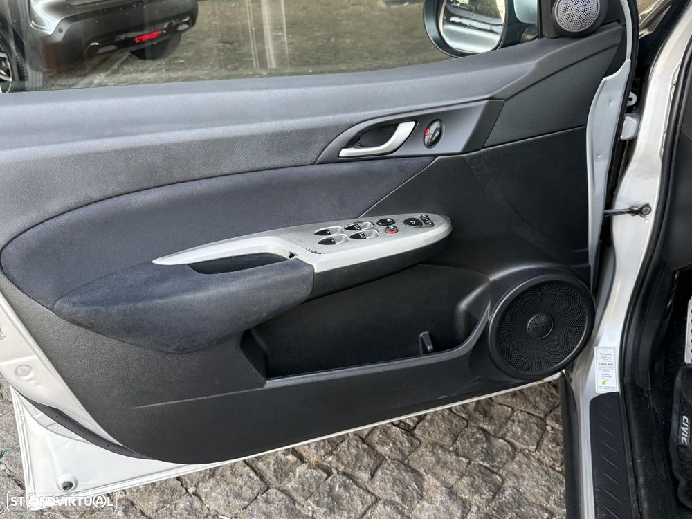 Honda Civic 1.4 Comfort - 15