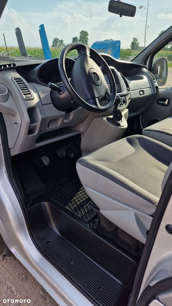 Opel Vivaro - 12