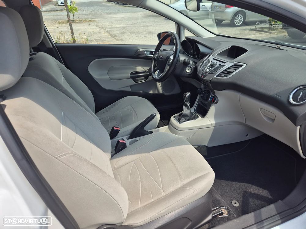 Ford Fiesta - 7
