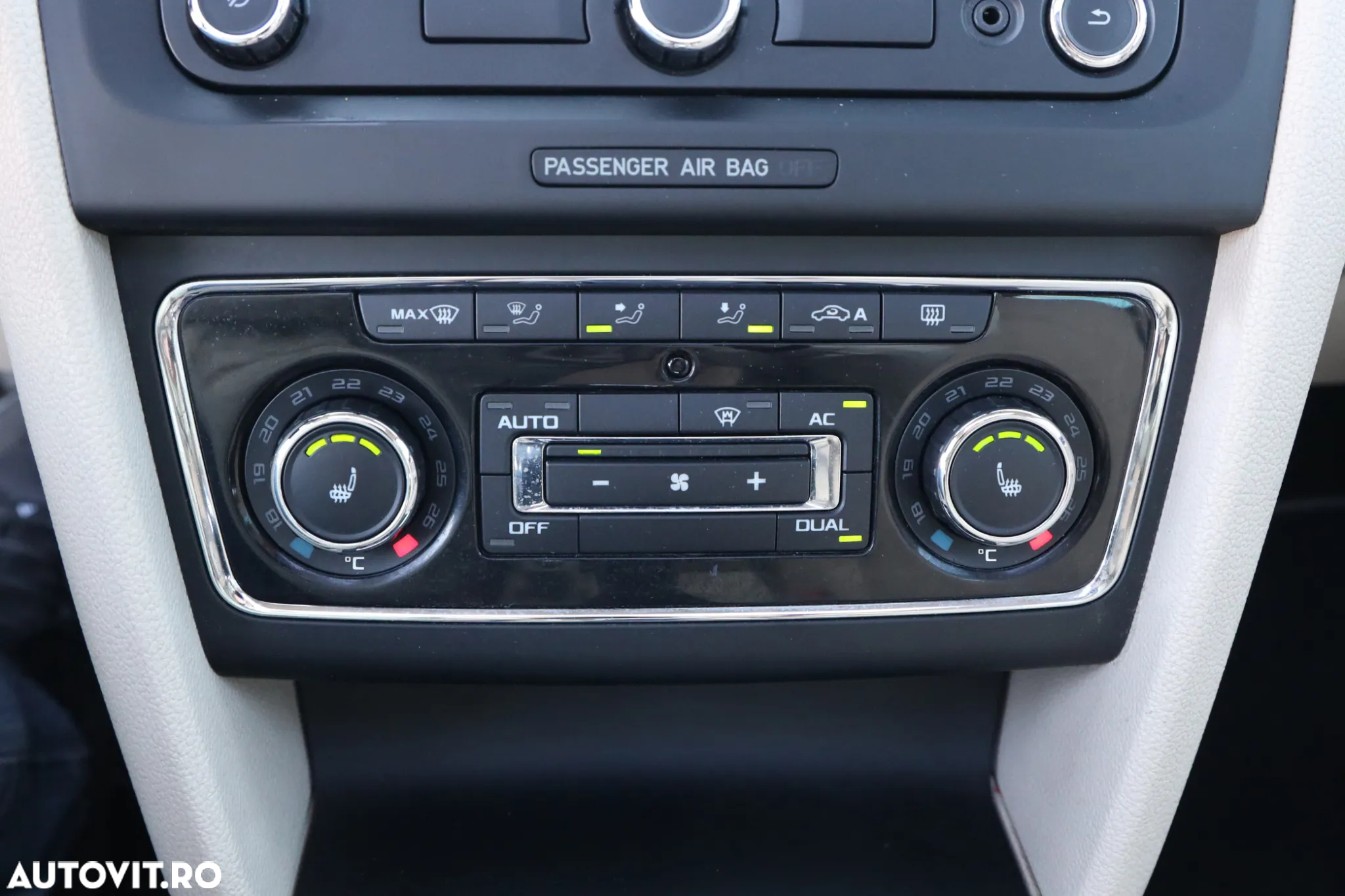 Skoda Superb 2.0 TDI Elegance DSG - 16