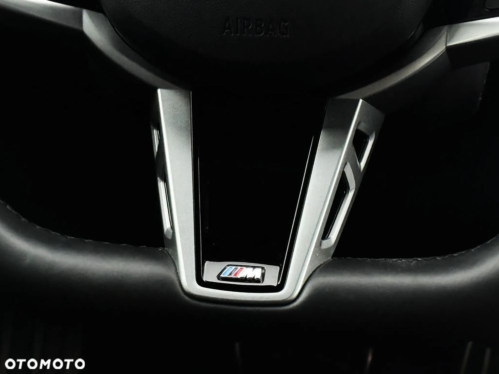 BMW Seria 3 330i xDrive M Sport - 19