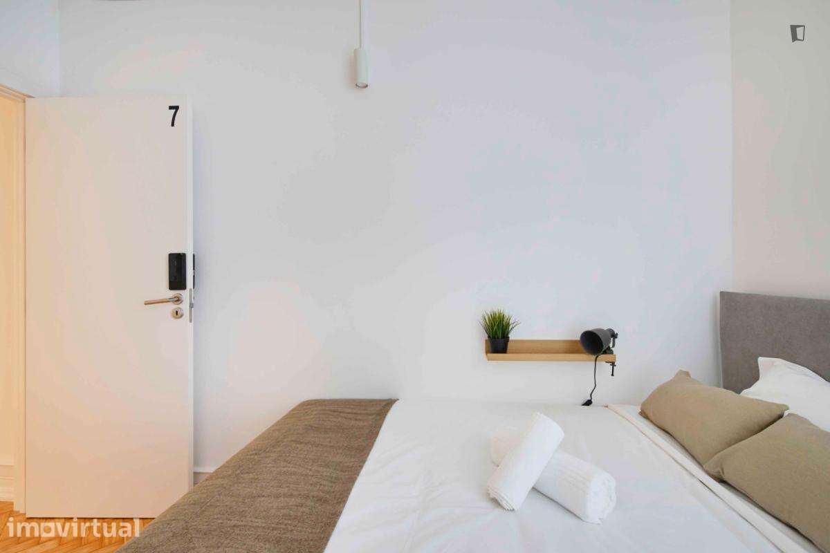 Quarto - localizado em Rato Lisbon - Grande imagem: 4/23
